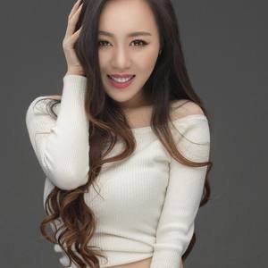 简介:大静静儿简介 流行 民谣 女歌手 虎牙知名女主播 曾获黑龙江省