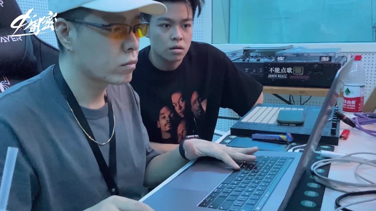 cj周密