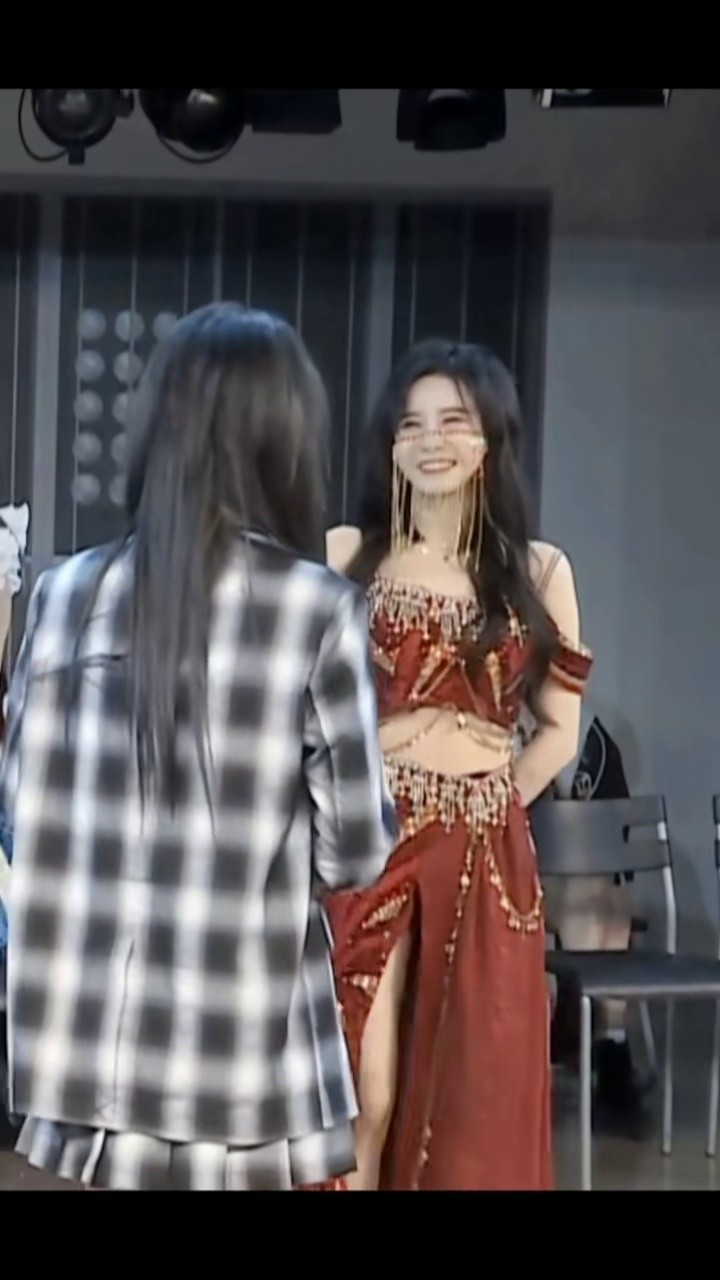 水璇 #snh48 被两个狮子座女孩的友谊感动了