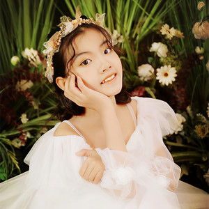 王一涵helena