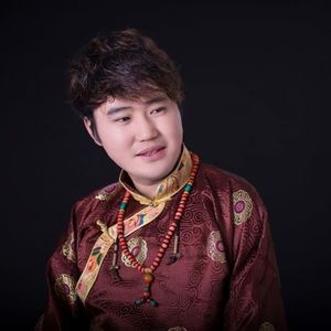 嘉央平措
