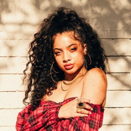 Kiana Ledé资料,Kiana Ledé最新歌曲,Kiana LedéMV视频,Kiana Ledé音乐专辑,Kiana Ledé好听的歌