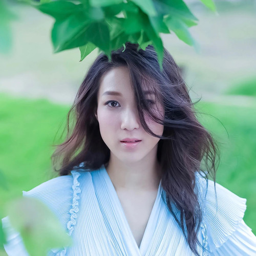 钟嘉欣资料,钟嘉欣最新歌曲,钟嘉欣MV视频,钟嘉欣音乐专辑,钟嘉欣好听的歌